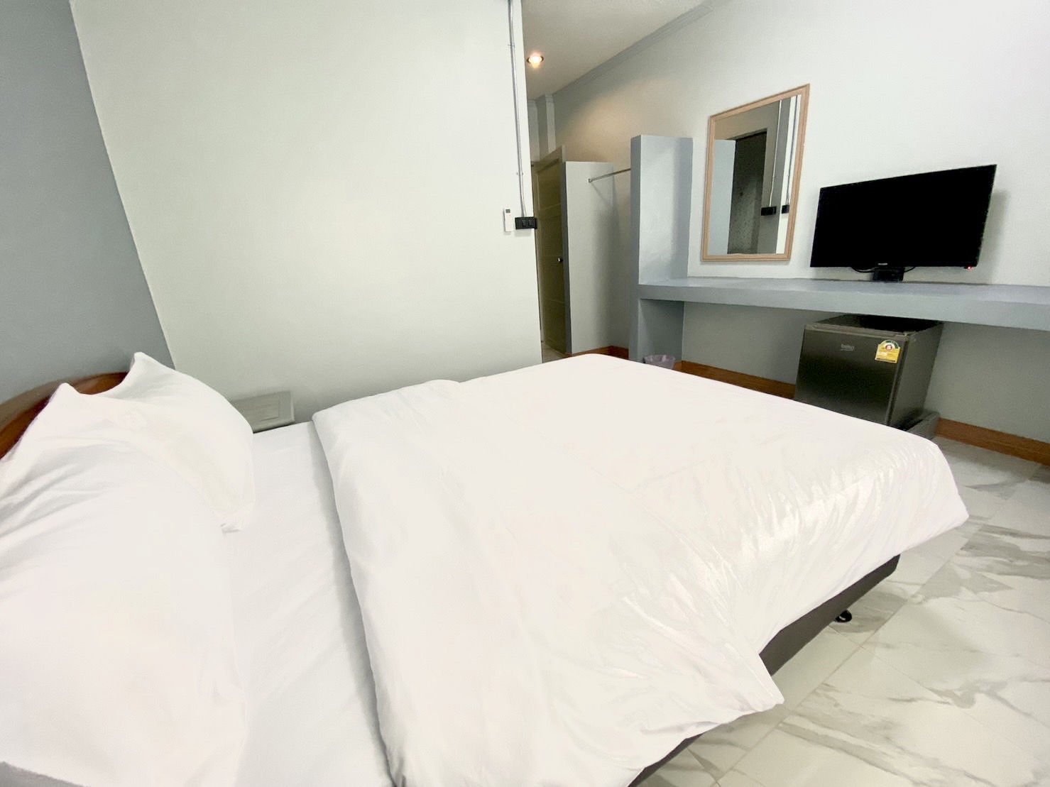 โรงแรมชัยนาทแกรนด์